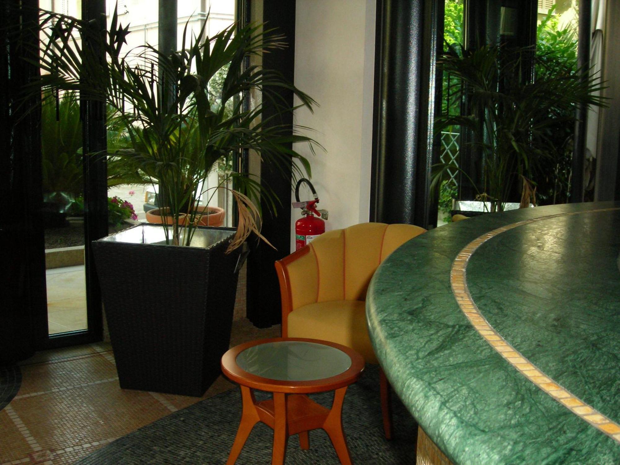 Hotel La Perla Roseto Degli Abruzzi Exterior foto